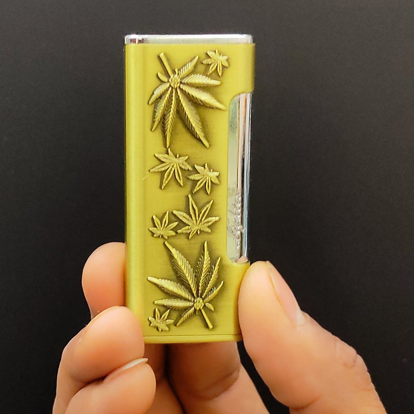 Leaf Jet Flame Premium Refillable Cigarette Lighter – Perfect for Gifting | First Dot