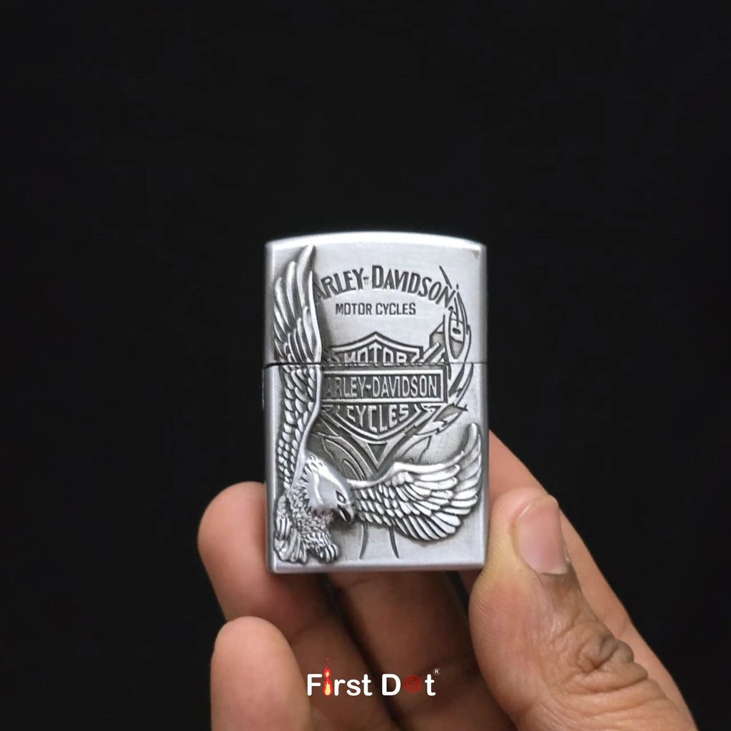 Classic Engraved Cigarette Lighter