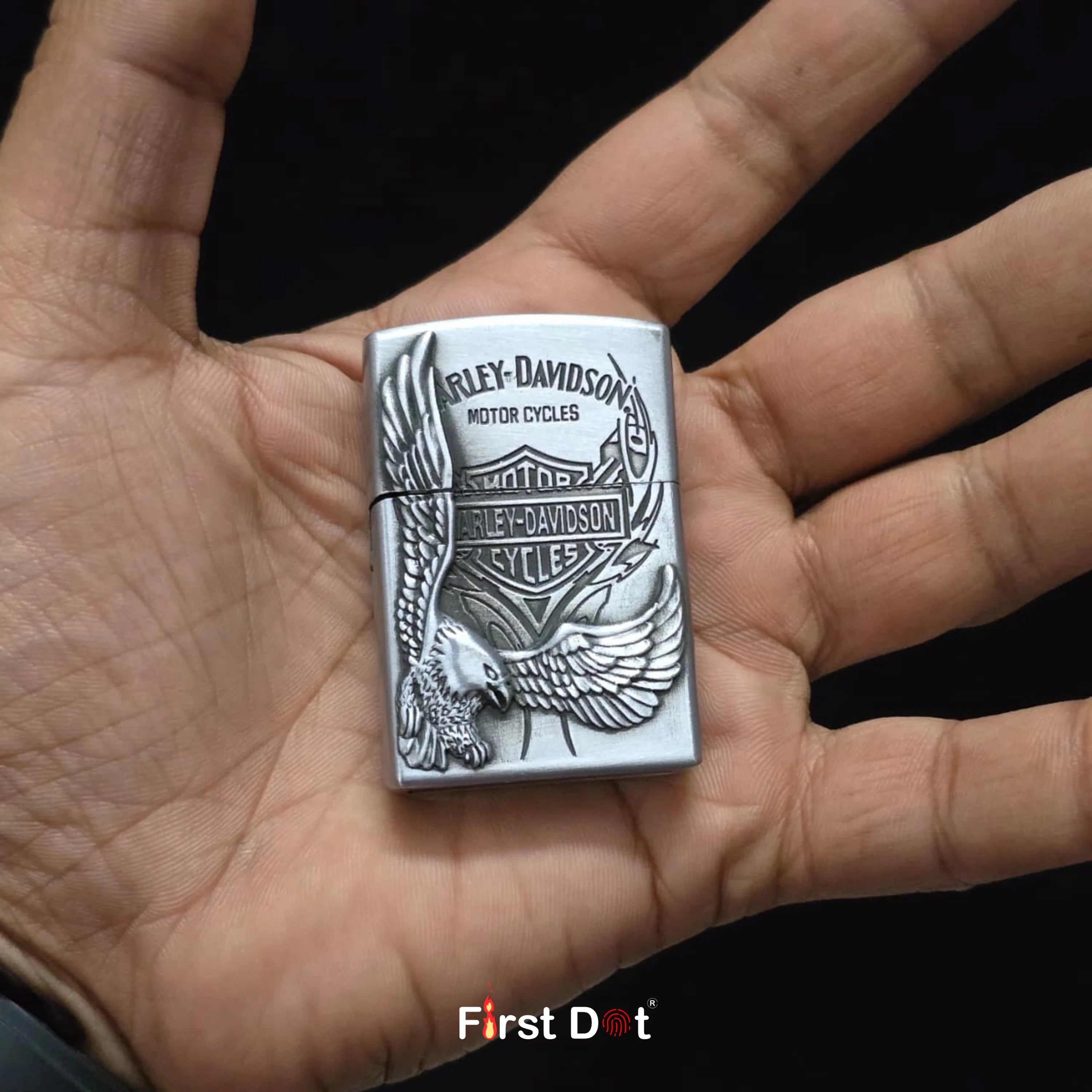 Classic Engraved Cigarette Lighter