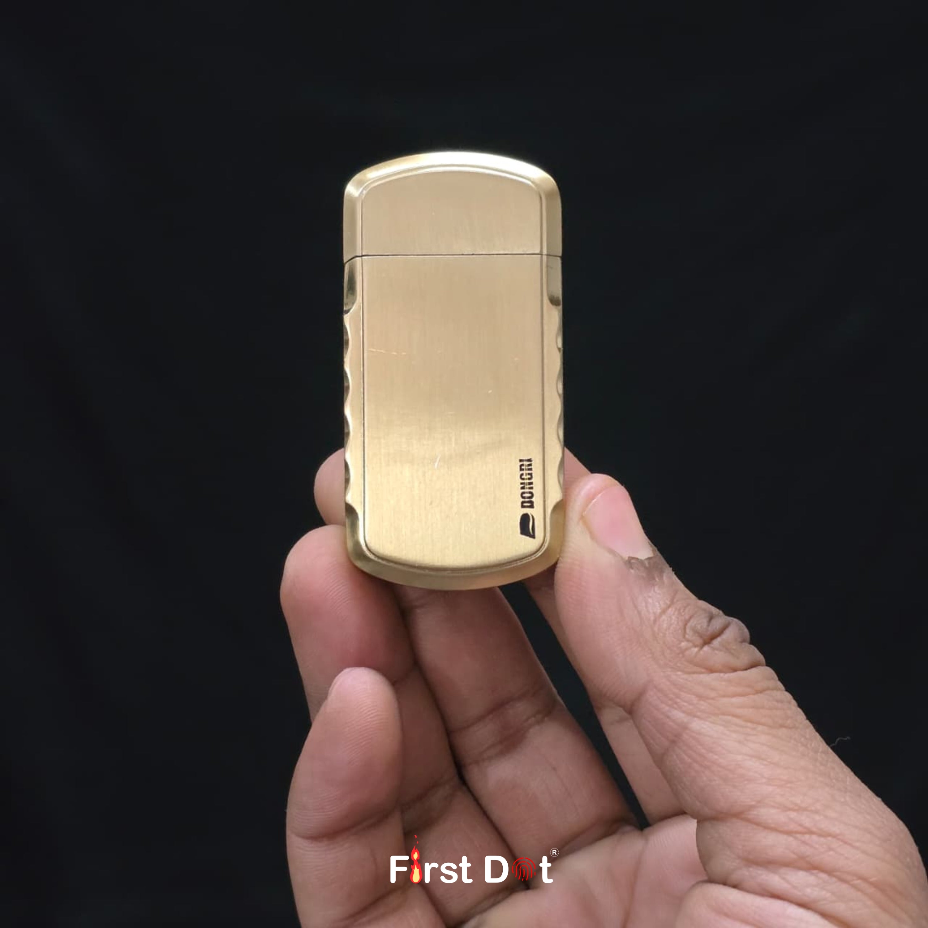 Vintage-Style Jet Flame Lighter - Gold Metal Body