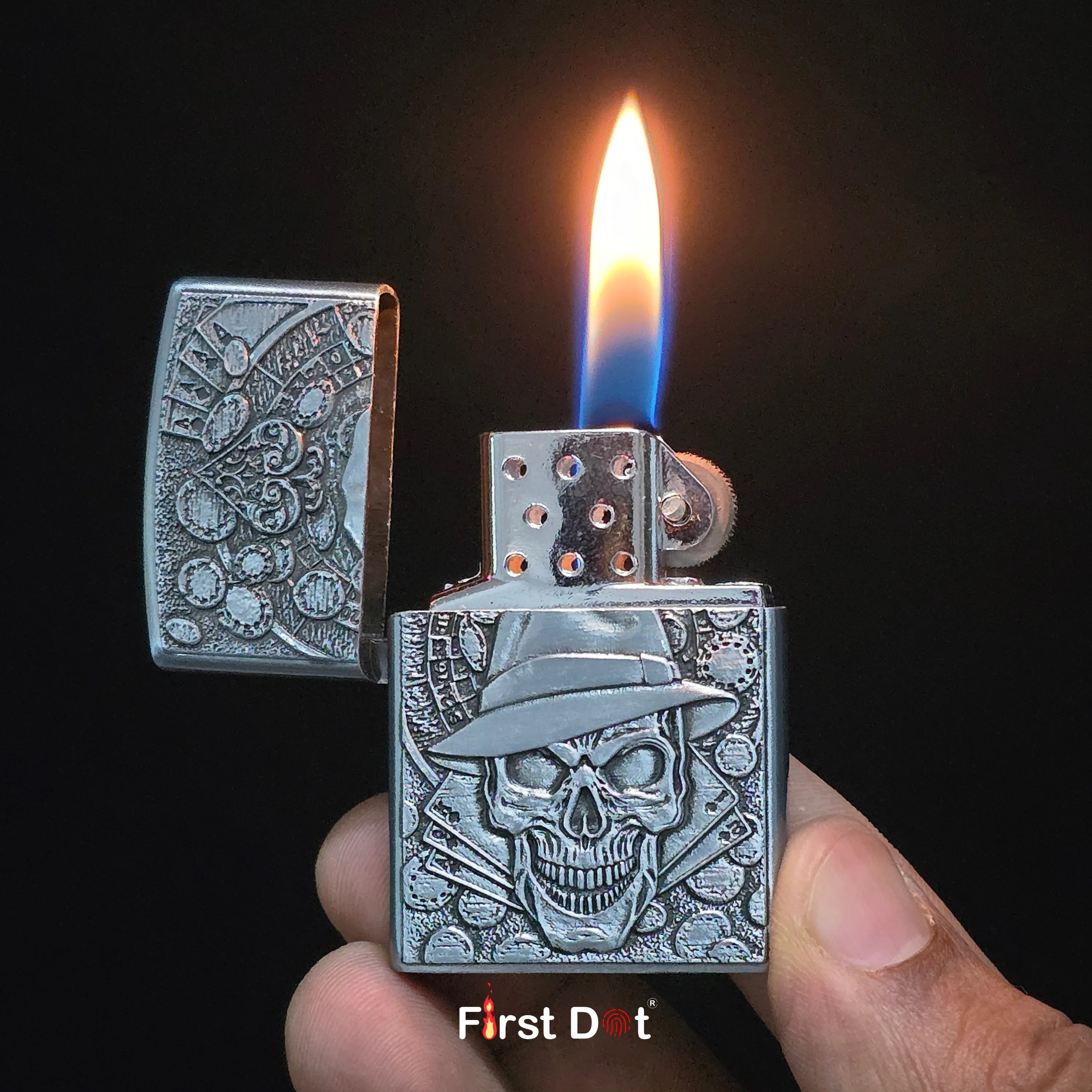 First Dot Gambling Skull Classic Windproof Lighter