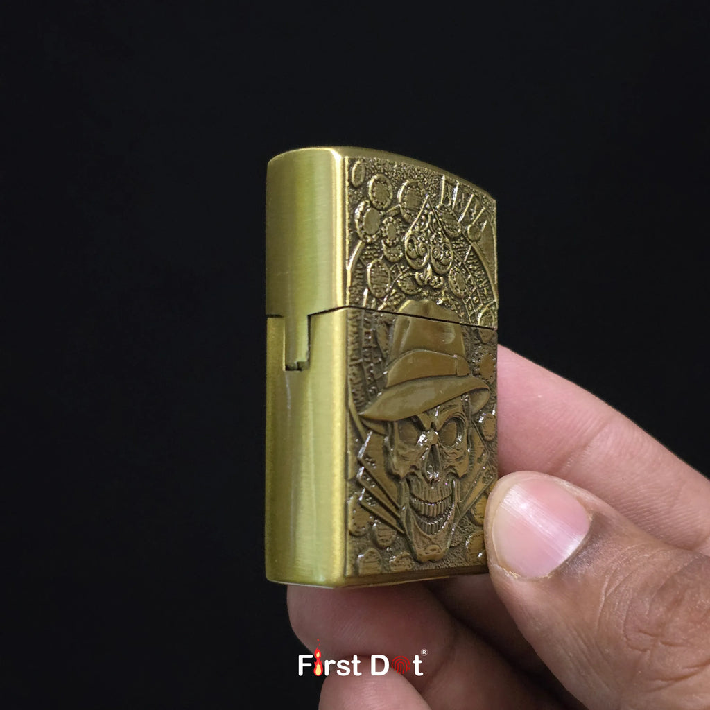 First Dot Gambling Skull Classic Windproof Lighter