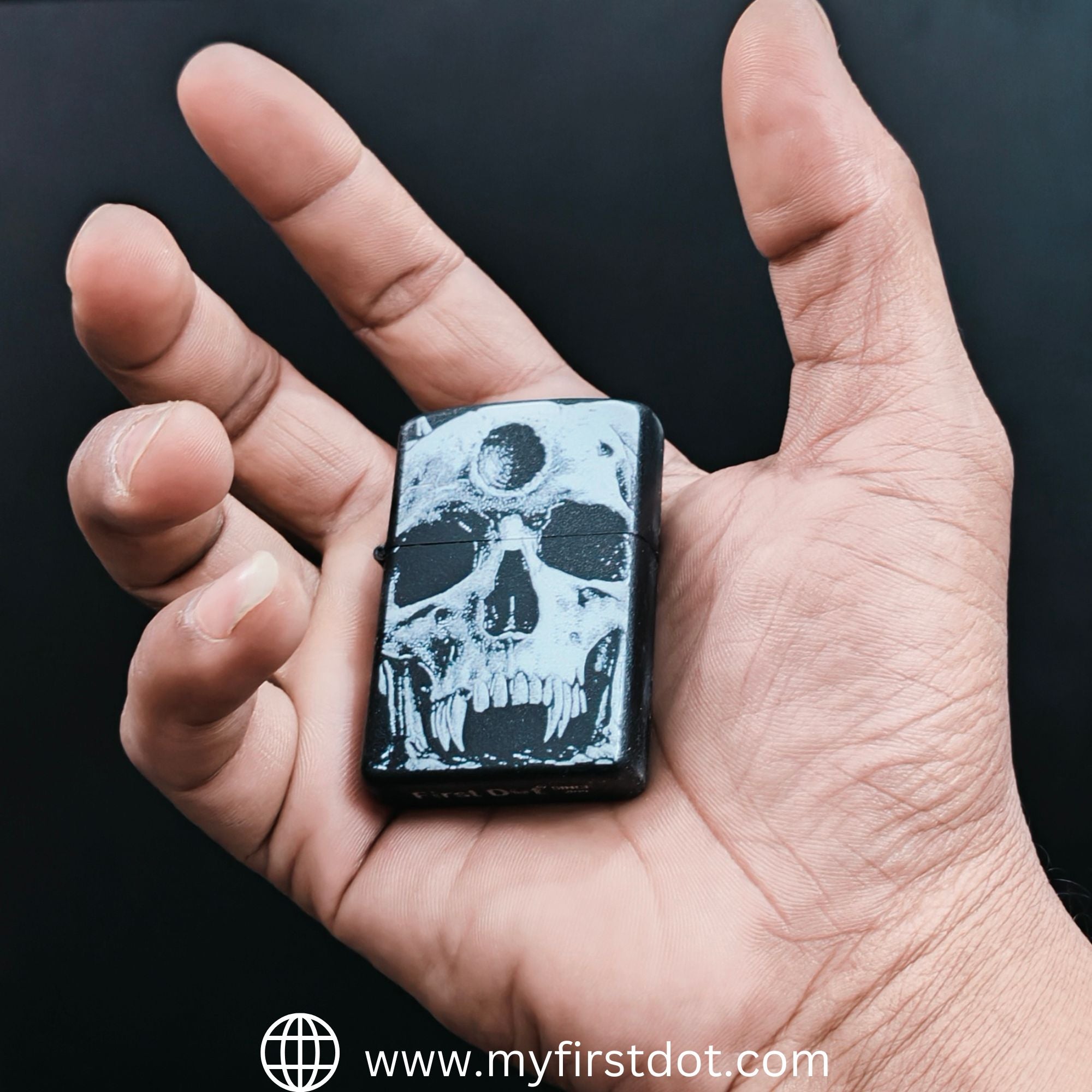 First Dot Nocturnal Gothic Windproof Cigarette Lighter