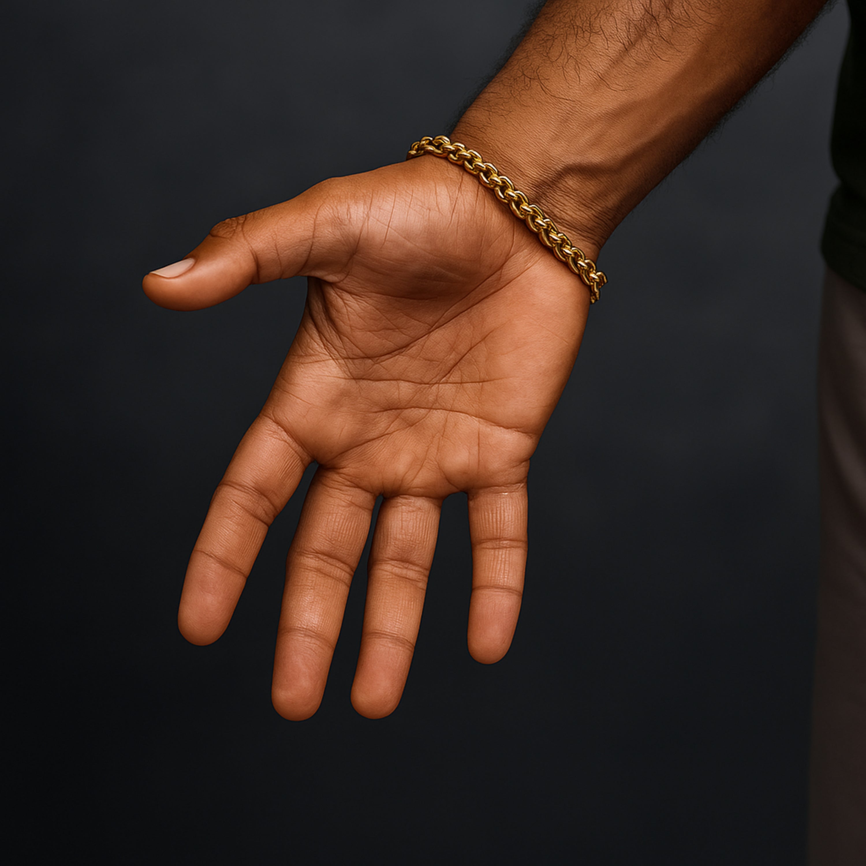 Men’s Classic Chain Link Gold Bracelet for Everyday