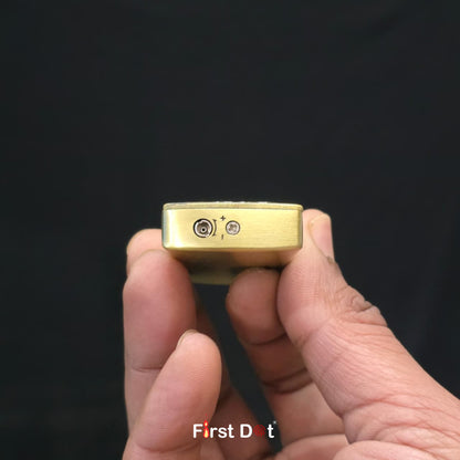 Wolf Engraved | Wind-Resistant Jet Flame Cigarette Lighter