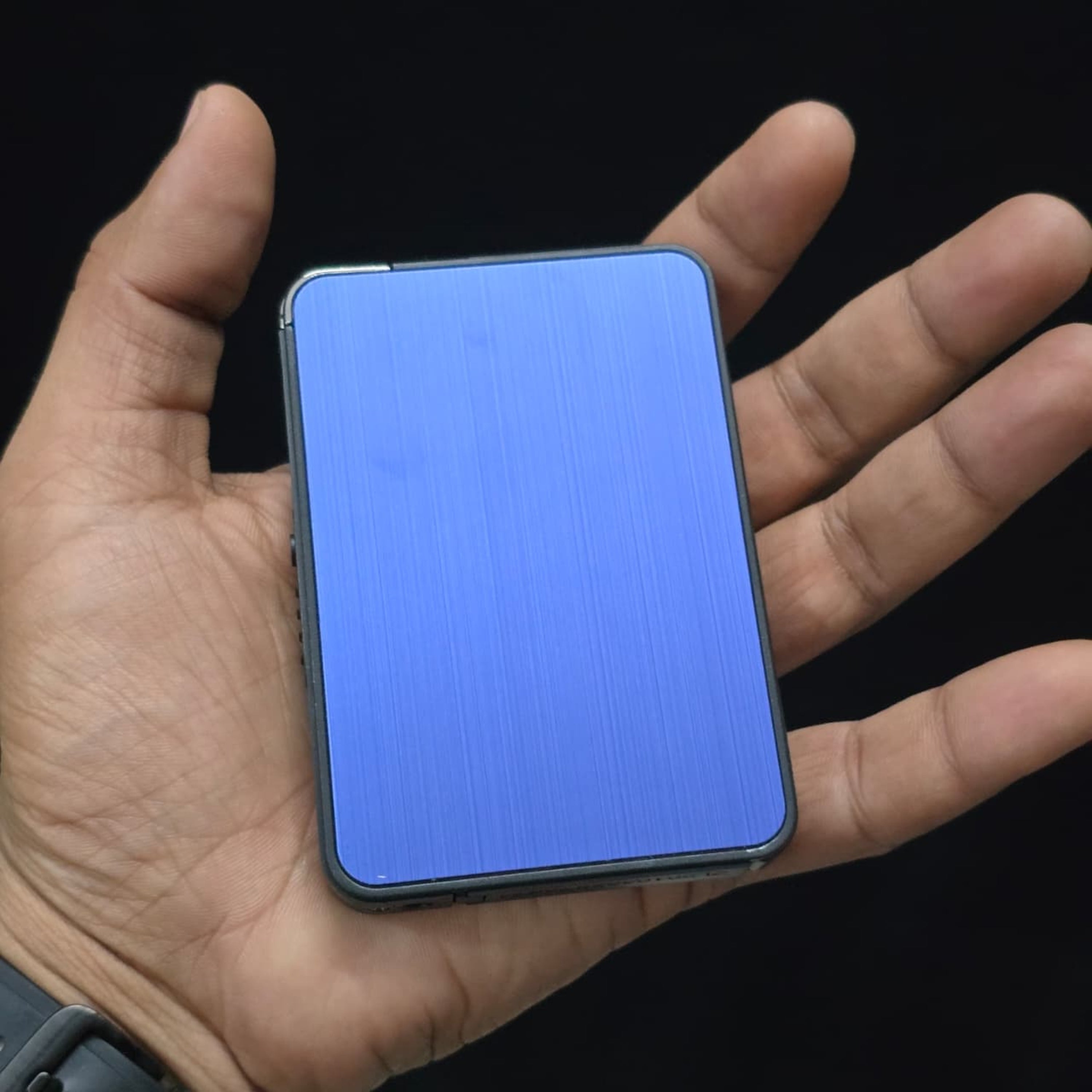 Focus Automatic Cigarette Case with Lighter