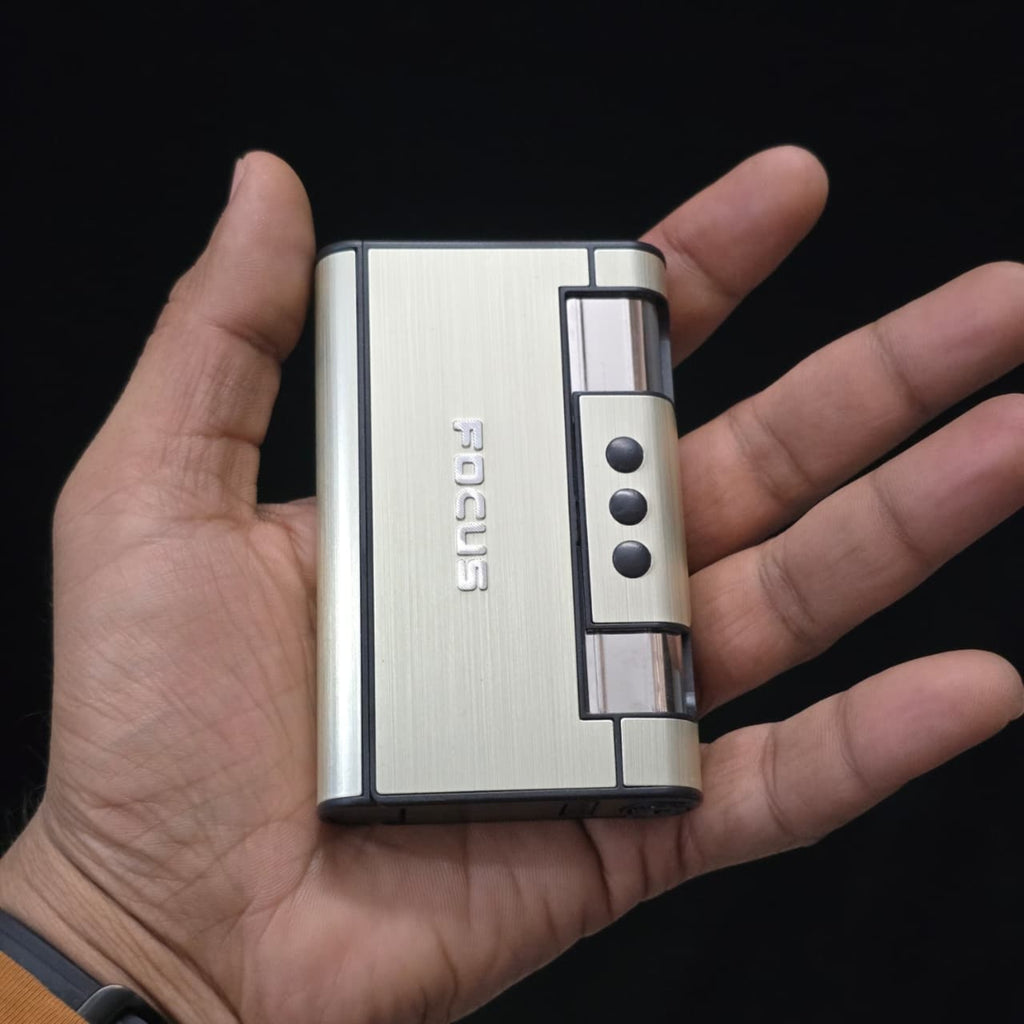 Focus Jet Flame Cigarette Case with Built-in Lighter