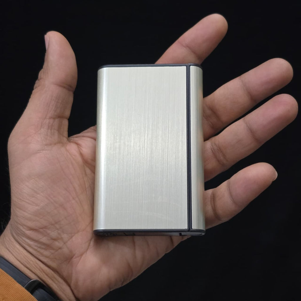Focus Jet Flame Cigarette Case with Built-in Lighter