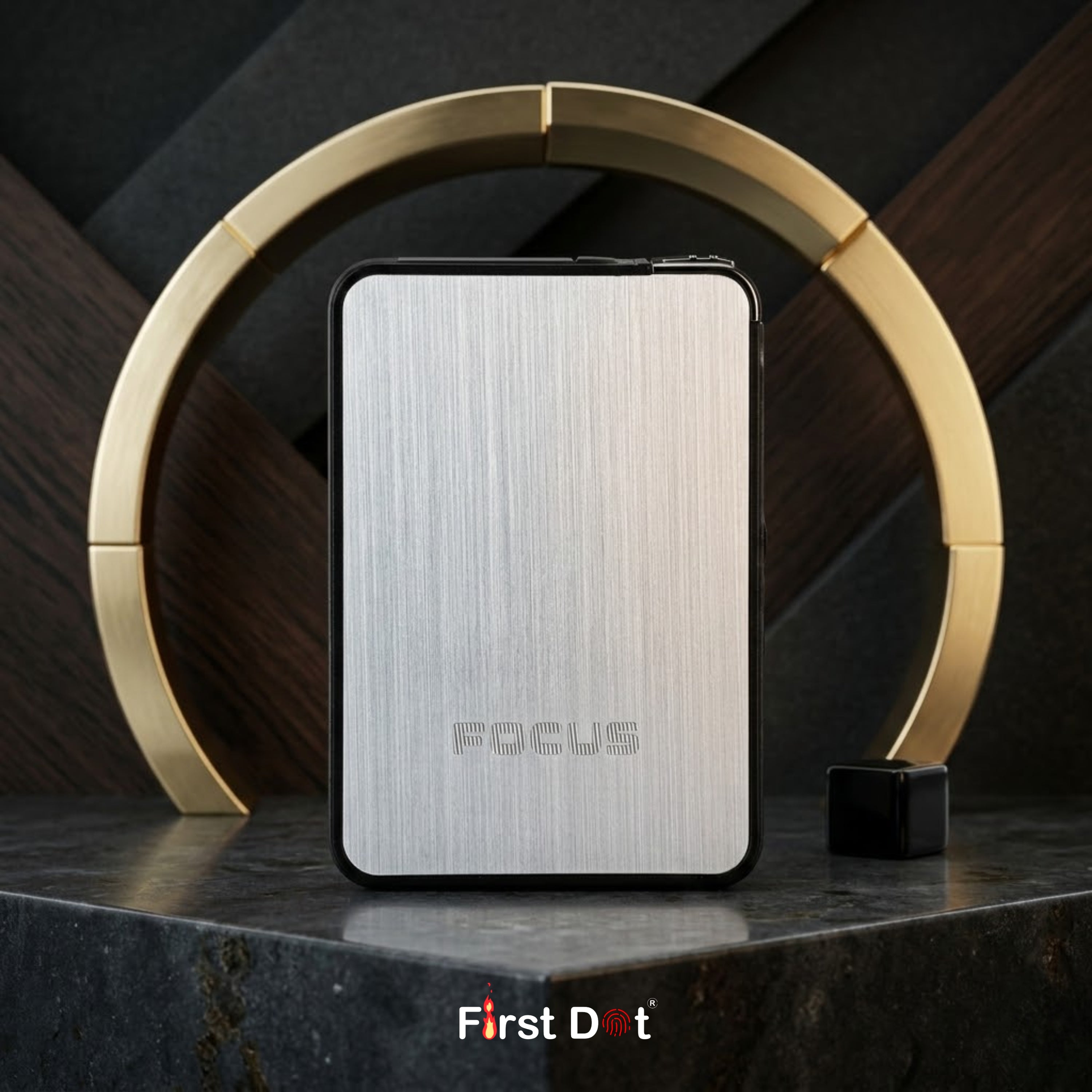 Focus Ultra-Slim Cigarette Case with Lighter