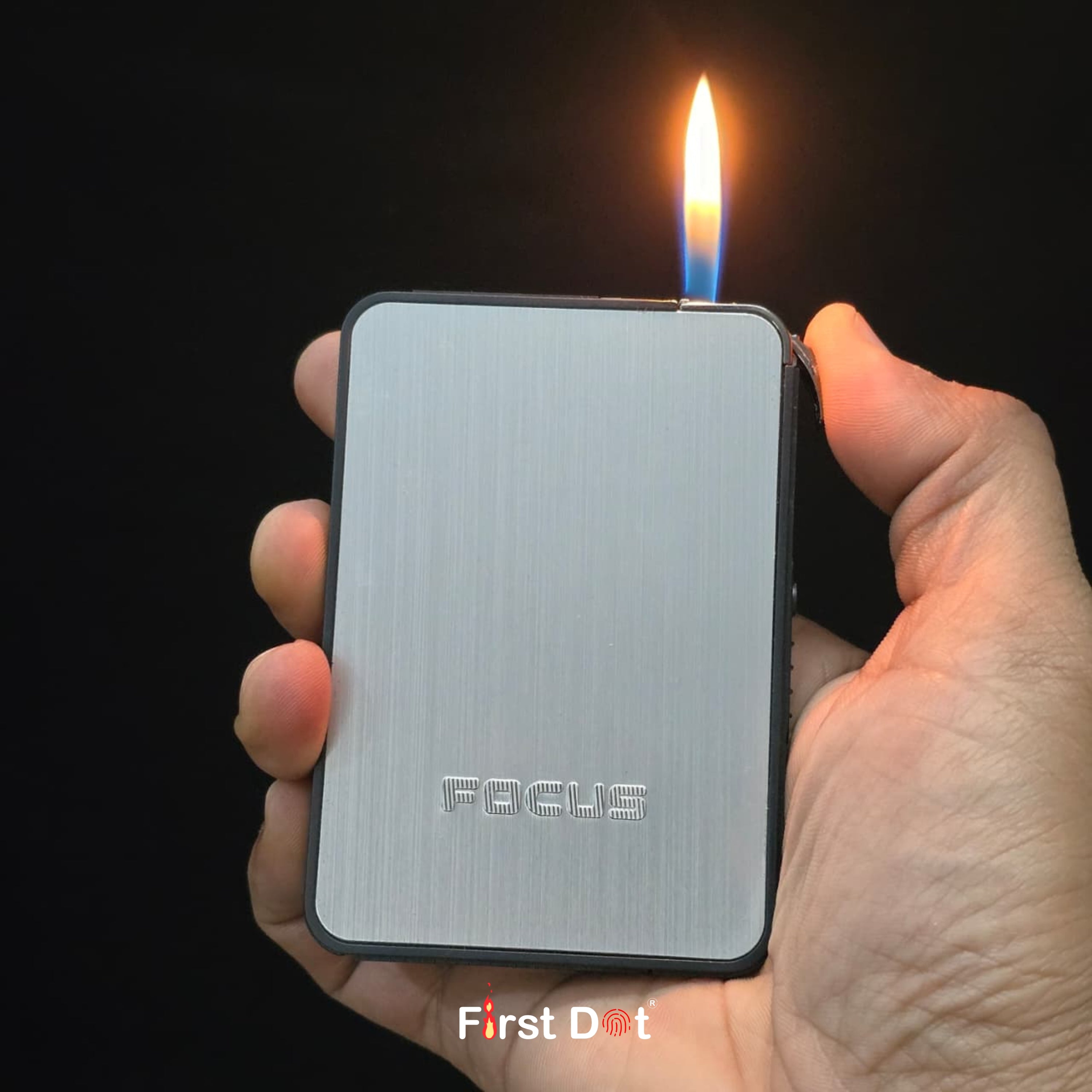 Focus Ultra-Slim Cigarette Case with Lighter