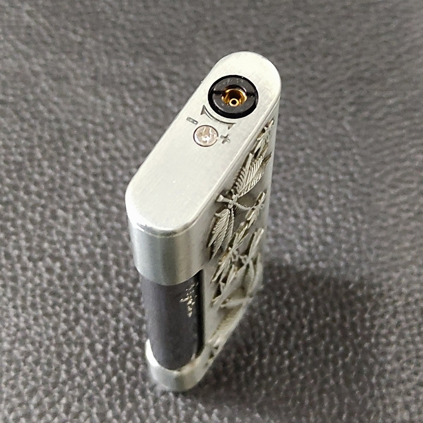 Leaf Jet Flame Premium Refillable Cigarette Lighter – Perfect for Gifting | First Dot