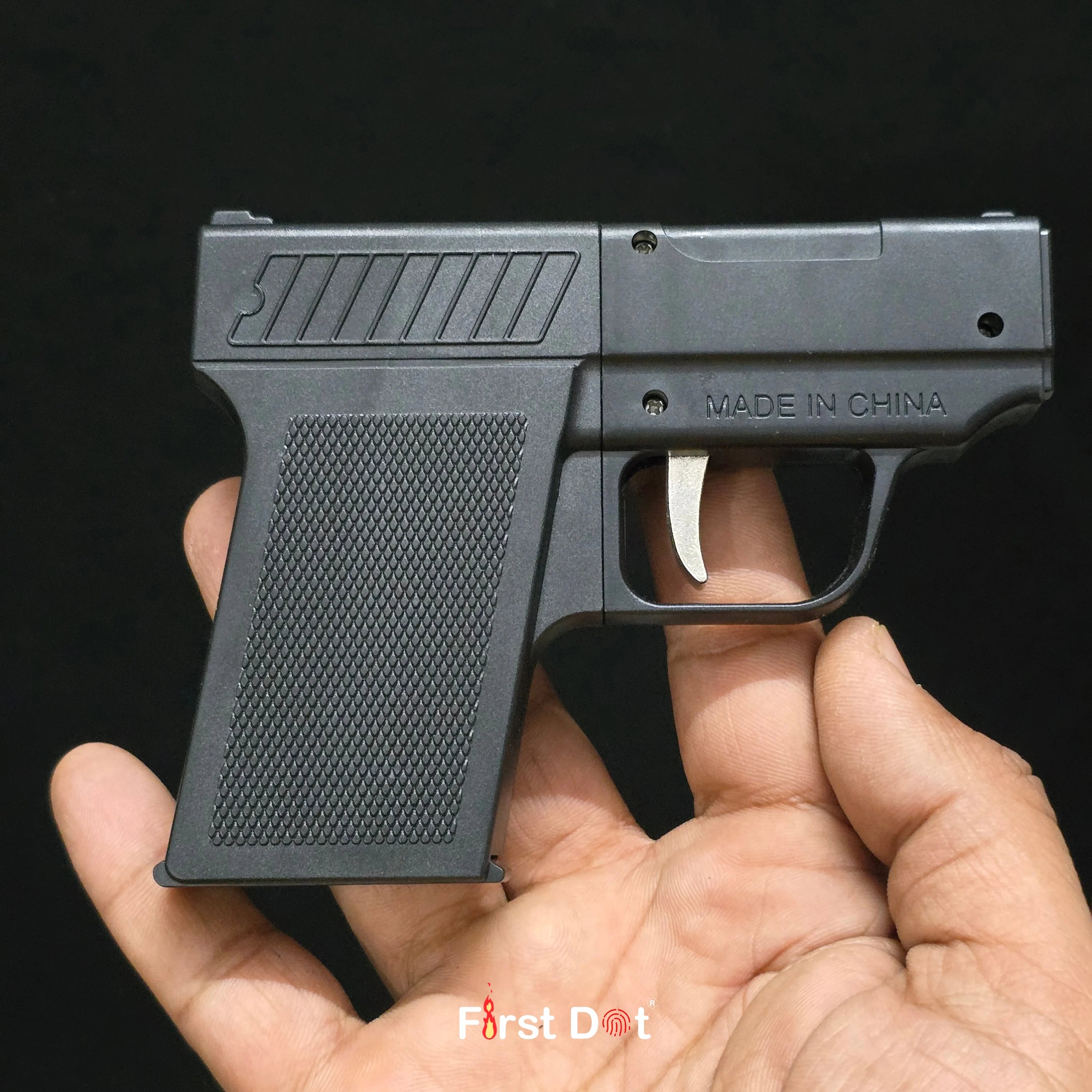 Tactical Drop-Case Gun Lighter – 10 Slot Cigarette Holder