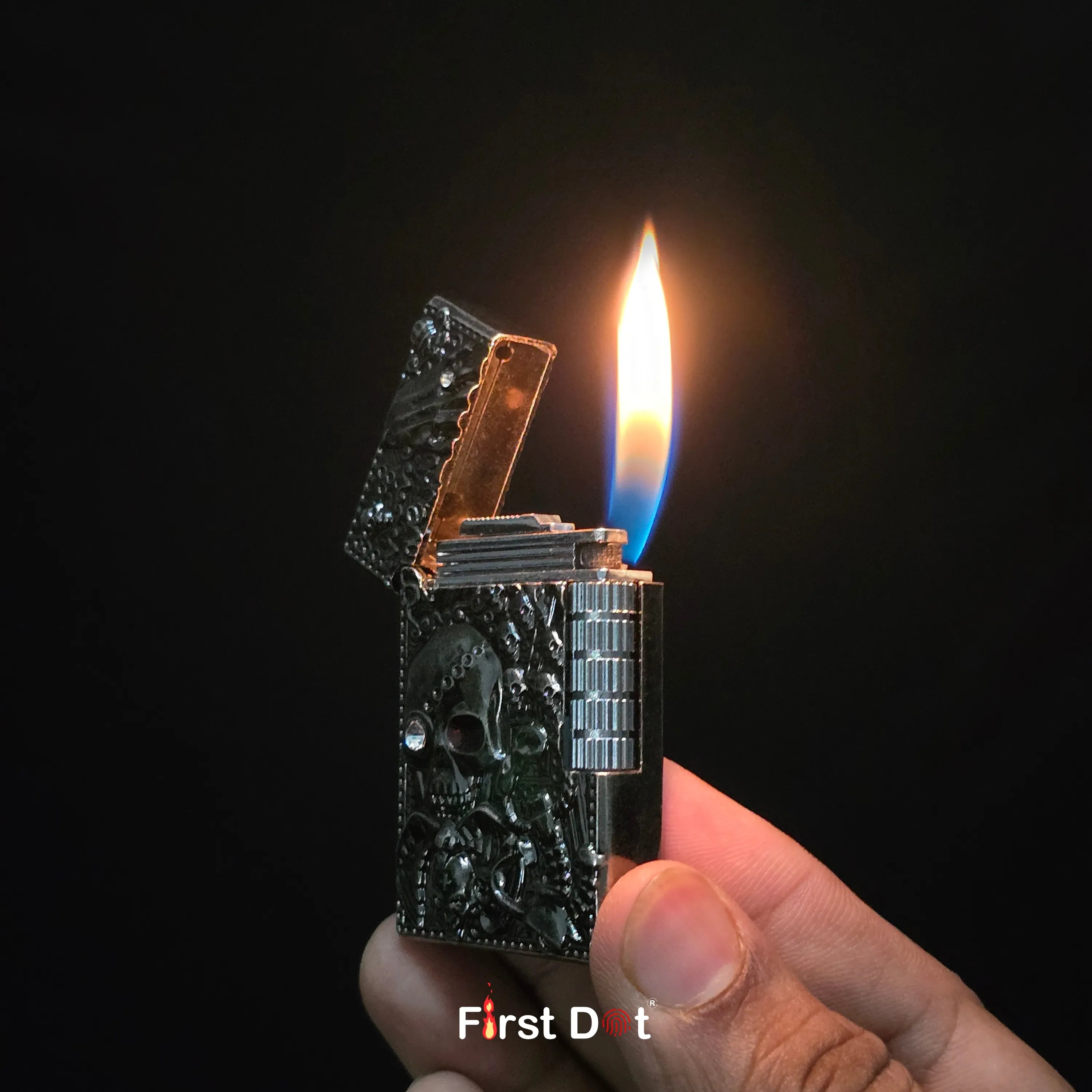 First Dot Blood-Ruby Gothic Sovereign Cigarette Lighter