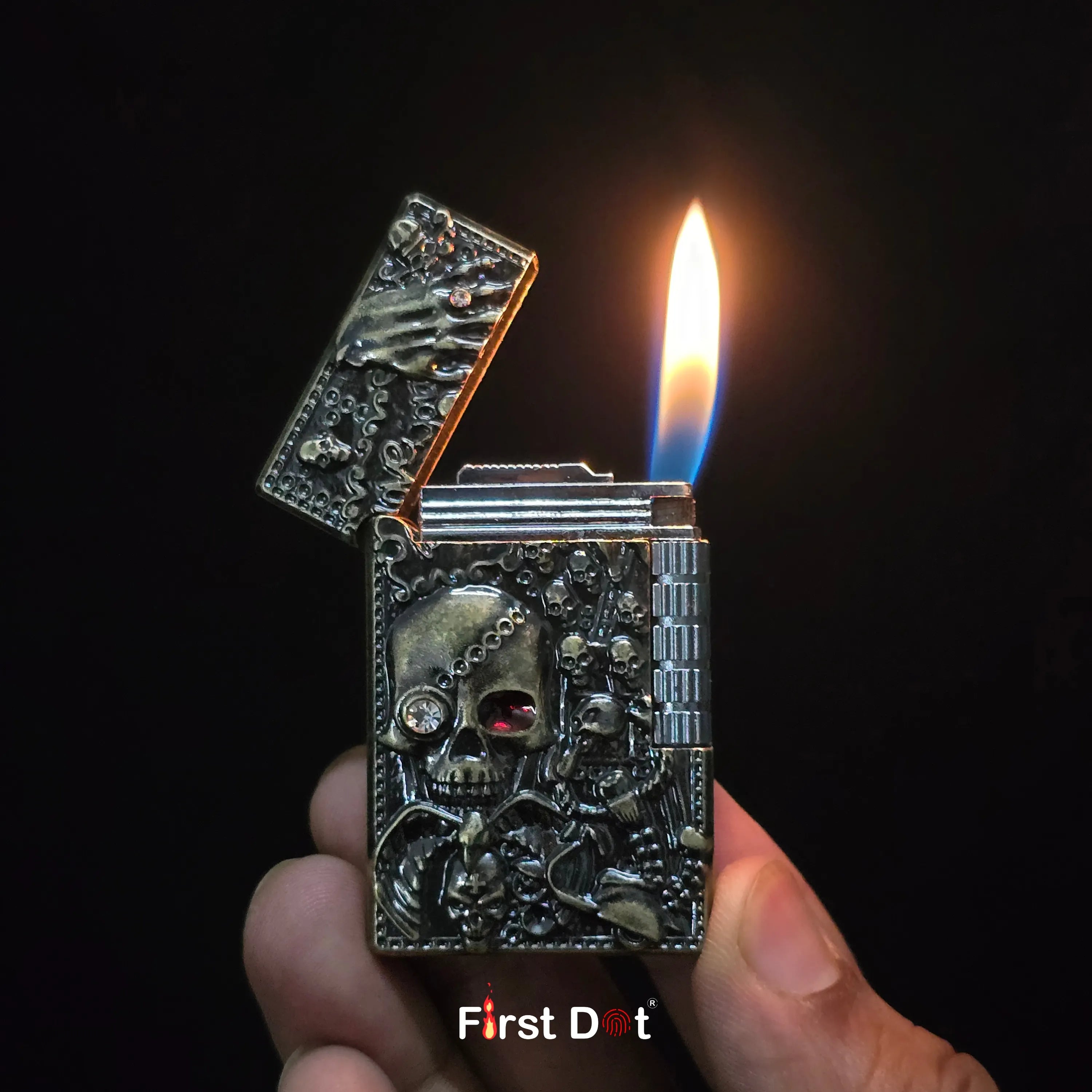 First Dot Blood-Ruby Gothic Sovereign Cigarette Lighter