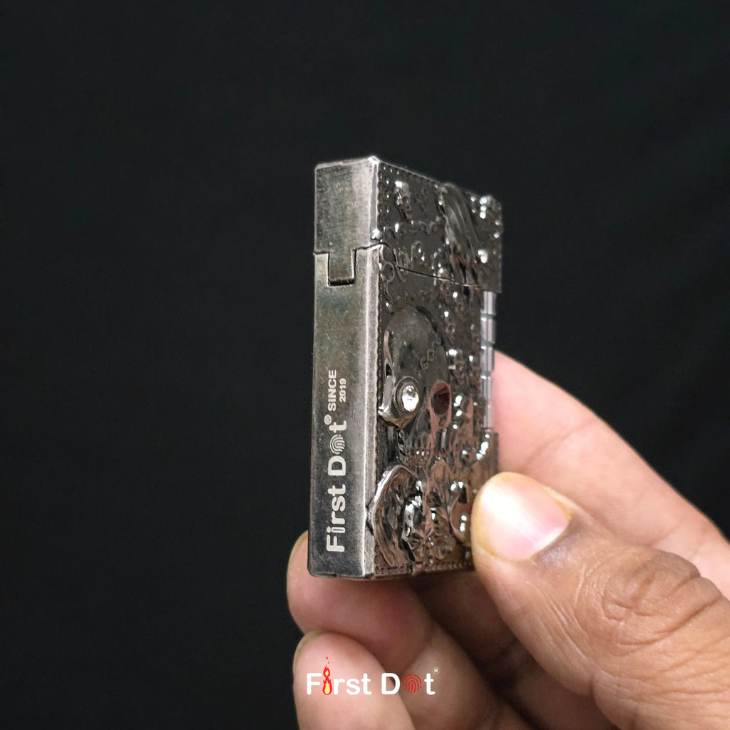 First Dot Blood-Ruby Gothic Sovereign Cigarette Lighter