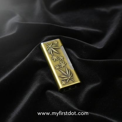 Vintage Leaf Carved Jet Flame Lighter Gold