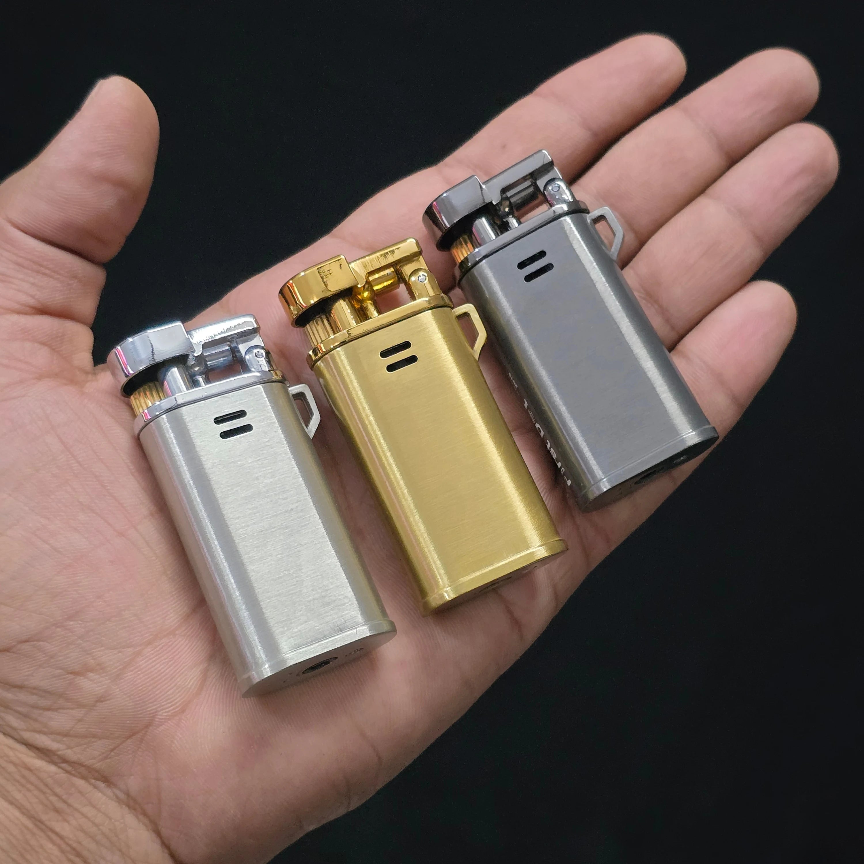 Oblik Brushed Compact Flip Top Lighter